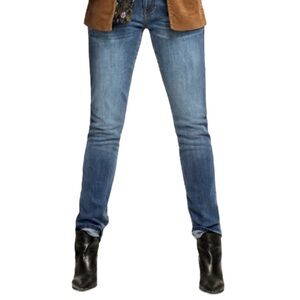 Cabi Slim Boyfriend Low Rise Style 3562 Blue Jeans Frost Wash EUC Size 6